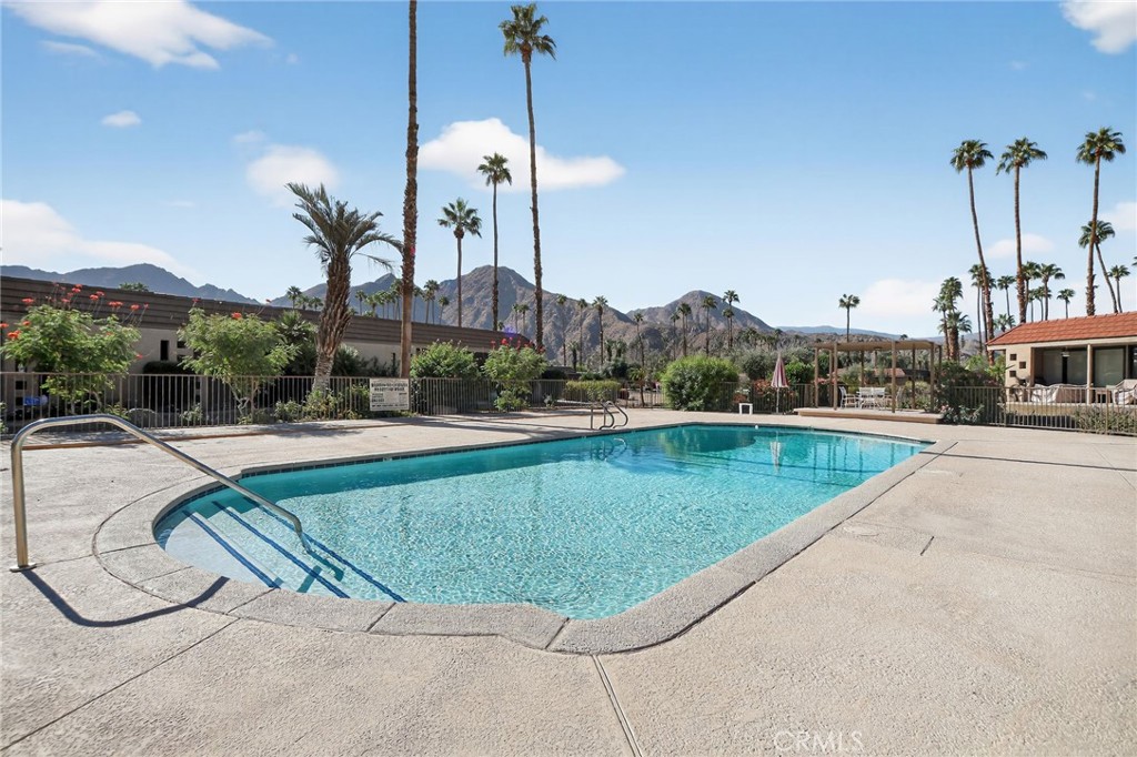 Sandpiper Indian Wells (32518) - Residential