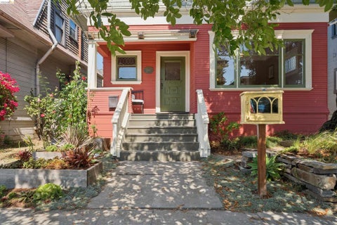 Photo of 2903 Wheeler St ST, Berkeley, CA 94705 (MLS # 41144316)