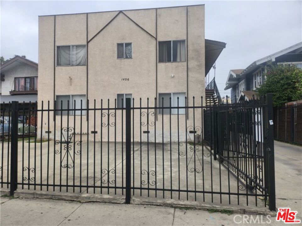We are pleased to present this investment opportunity in the Crenshaw Boulevard Corridor! This property is located in Mid-City near the Wilshire shopping district, close to public transportation, downtown LA, and minutes from the westside of LA. This seven unit investment opportunity has a mix of six (1) bedroom / (1) bathroom units and a one (2) bedroom / One (1) bath unit. One unit is vacant and has been renovated. One unit is currently undergoing renovations. There is assigned off street parking, separate meters and the building is zoned LAR3. The building is being sold with at least one vacant unit!