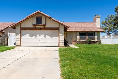 Photo of 4361 E E Avenue Q11, Palmdale, CA 93552 (MLS # SR26141908)