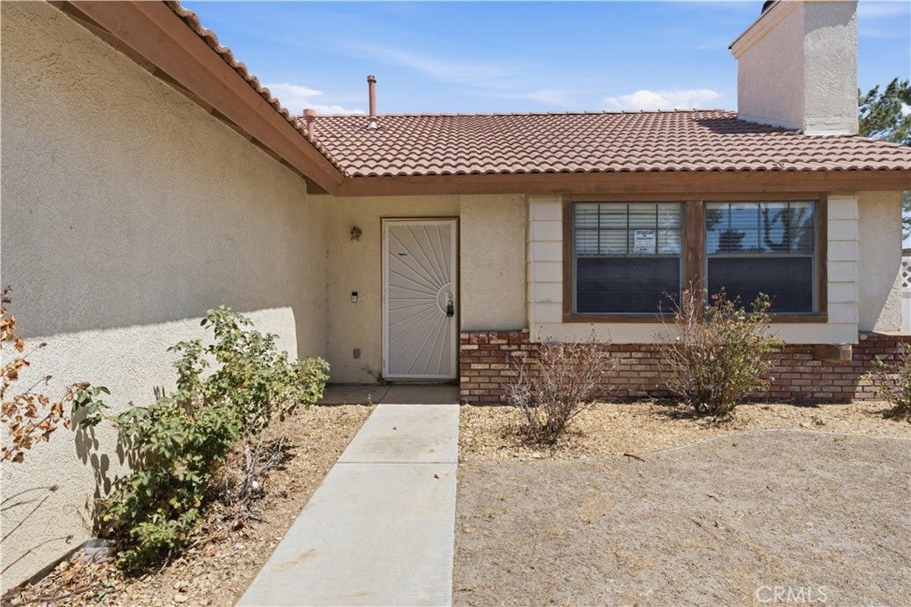 4361 E E Avenue Q11