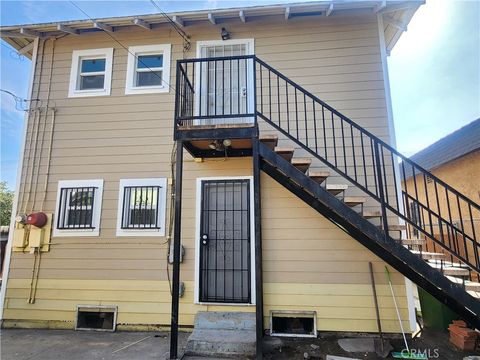 Photo of 211 E Gage Avenue, Los Angeles, CA 90063 (MLS # AR25257868)