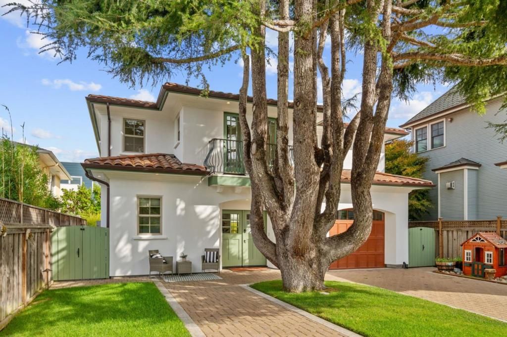 Photo of 608 Laguna Street, Santa Cruz, CA 95060 (MLS # ML82023112)