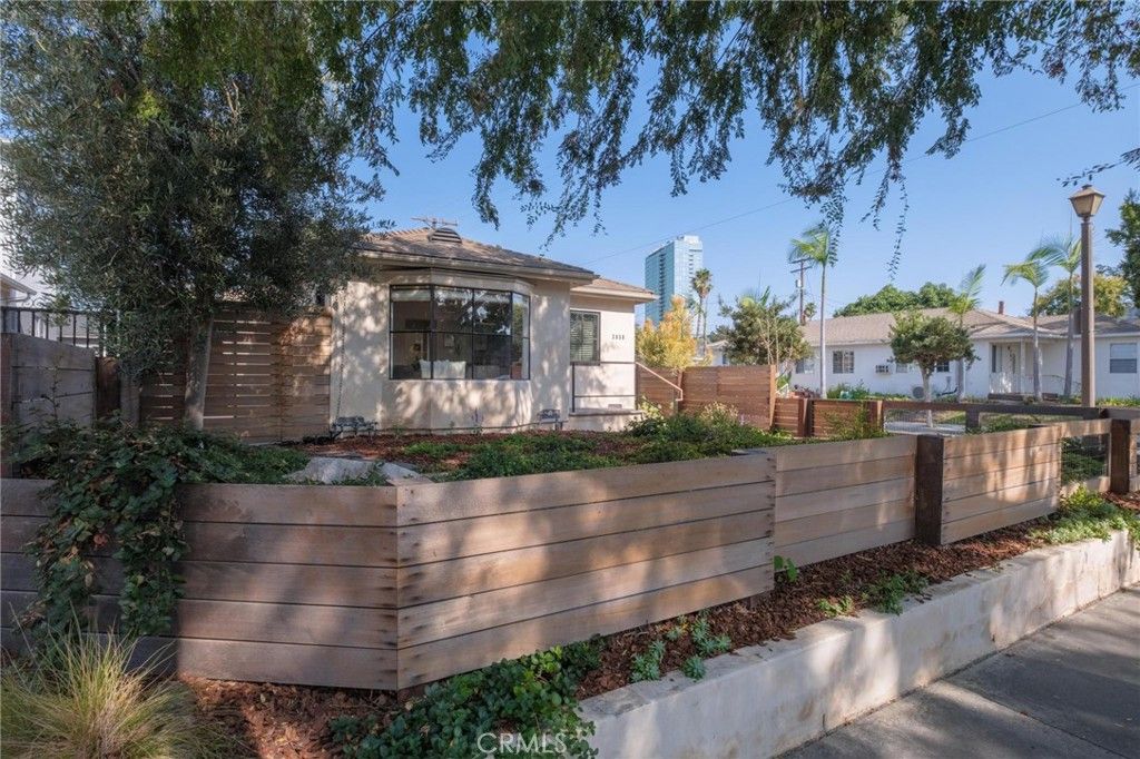 Photo of 3050 Reid Ave Ave, Culver City, CA 90232 (MLS # SB25200197)