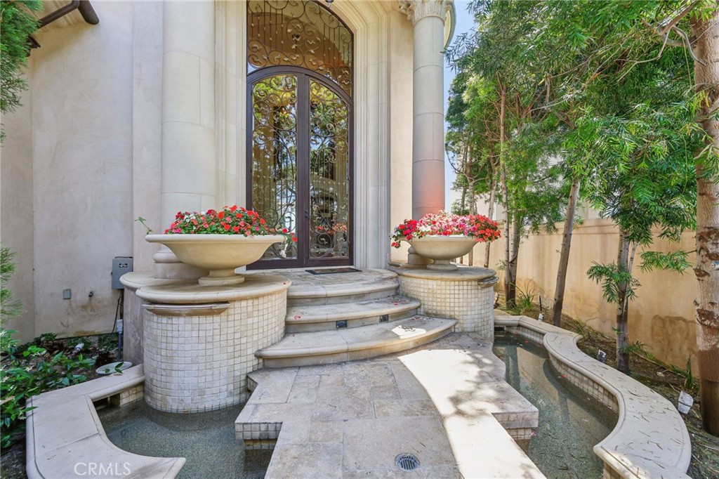 Ritz Cove (RC) - Residential