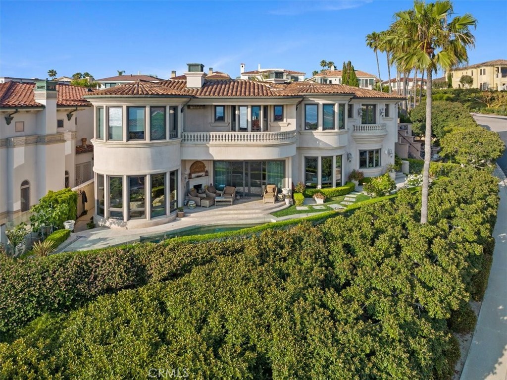 60 RITZ COVE