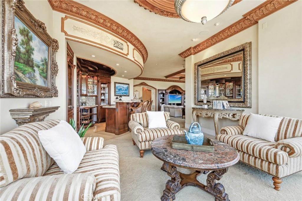 Ritz Cove (RC) - Residential