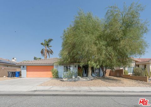 Photo of 12876 Via Loreto, Desert Hot Springs, CA 92240 (MLS # 25579483)