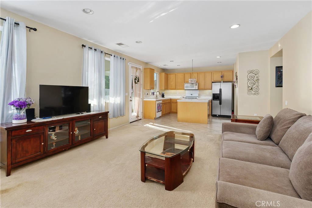 Four Seasons - Residential