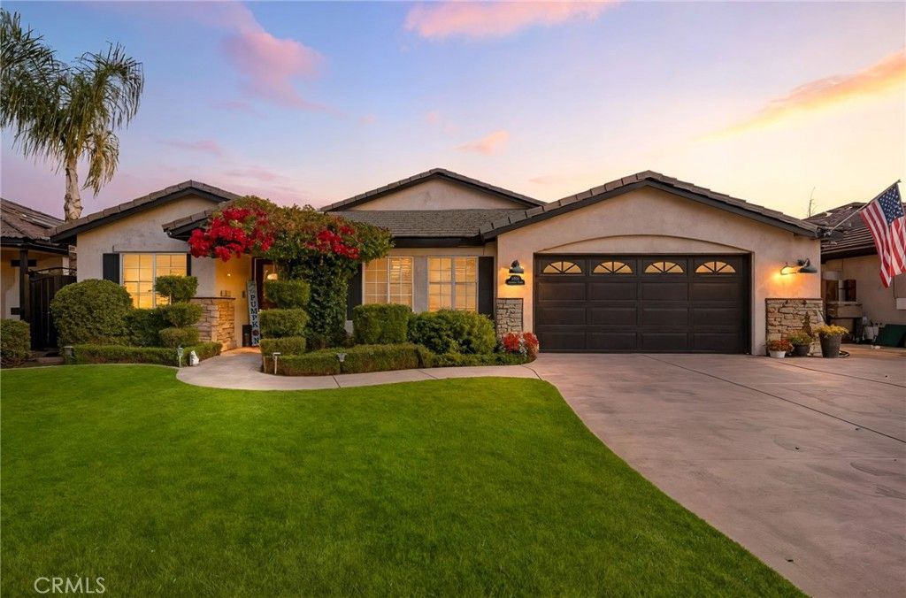 Photo of 9804 9804 Anaparno, Bakersfield, CA 93312 (MLS # SR25243746)