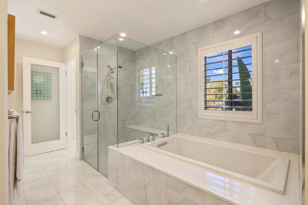Lake Mirage Racquetball Club - Residential