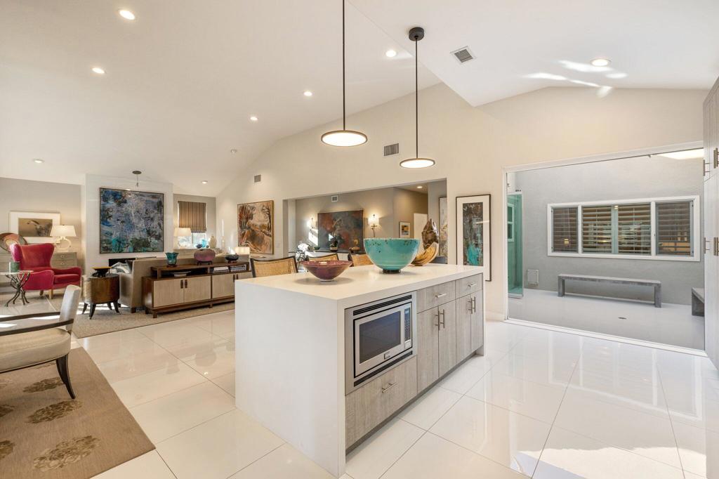 Lake Mirage Racquetball Club - Residential