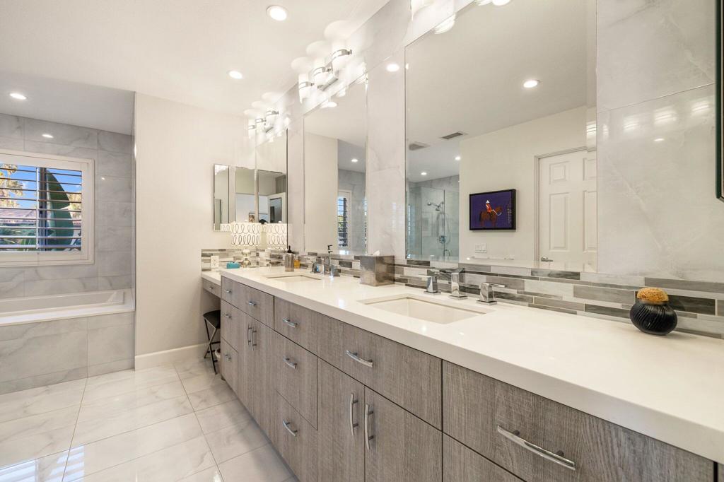 Lake Mirage Racquetball Club - Residential