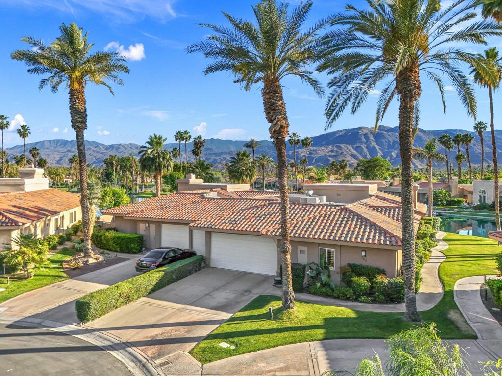 Lake Mirage Racquetball Club - Residential