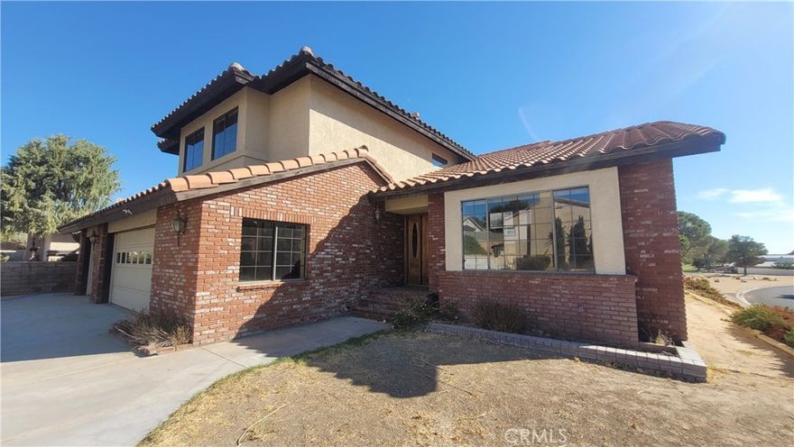 Beautiful Two-Story Corner Lot Home in Silver Lakes Overlooking the Golf Course



Located in the desirable Silver Lakes community, this 4-bedroom, 3-bathroom home offers stunning golf course views from the backyard. The spacious living room features a cozy fireplace, and a beautiful staircase leads to the second level. Upstairs, a versatile loft provides extra living space, perfect for an office, playroom, or media area. The main bedroom boasts its own private balcony for relaxing mornings or sunsets. A 3-car garage offers ample parking and storage. This home combines comfort, elegance, and a prime location for the perfect lifestyle.