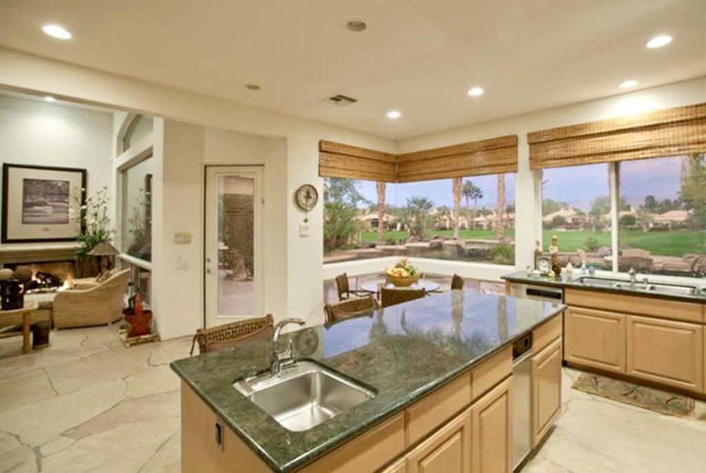 Rancho La Quinta CC - Residential Lease