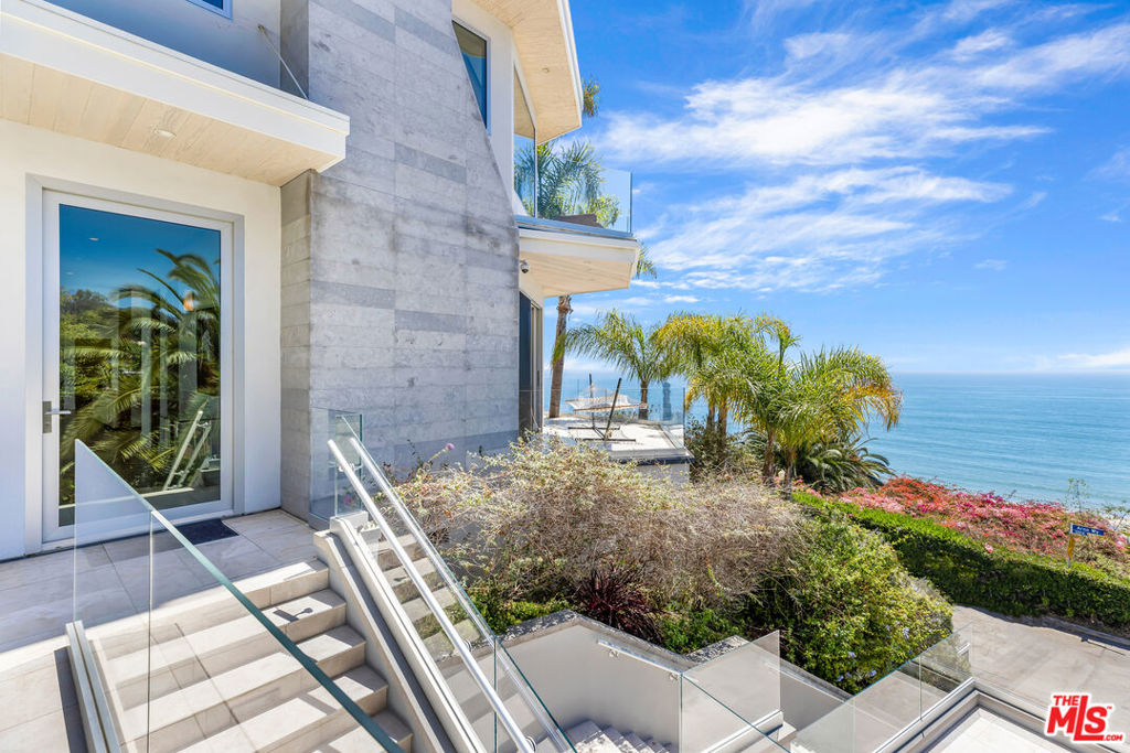 Properties 1 200 ARNO Way