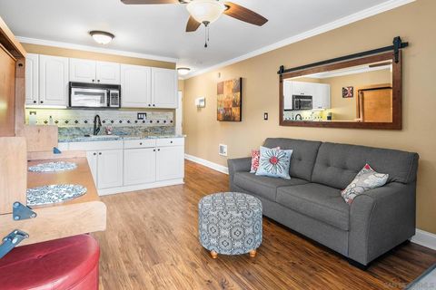 Photo of 1021 Scott St St #218, San Diego, CA 92106 (MLS # 260007695SD)