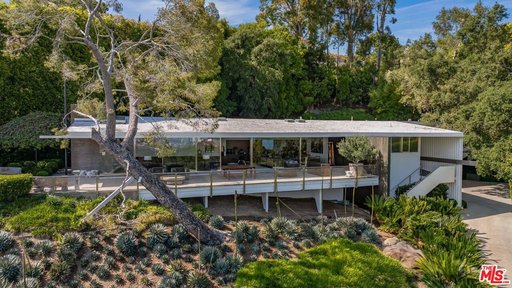 Properties 3 10801 Chalon Road
