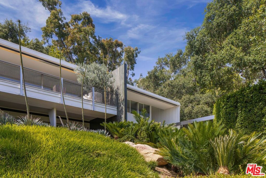 Properties 1 10801 Chalon Road