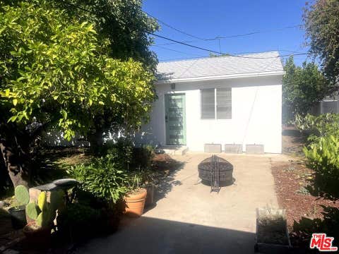Photo of 5726 Lemona Avenue, Van Nuys, CA 91411 (MLS # 26843821)