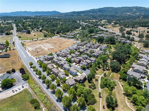 Tiny photo for 11707 Sinnard Ln LN, Atascadero, CA 93422 (MLS # NS26105672)