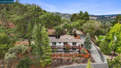 Photo of 3233 Lucas Circle Cir, Lafayette, CA 94549 (MLS # 41145338)