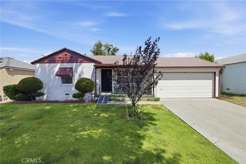 Photo of 13419 Reliance Street, Arleta, CA 91331 (MLS # SR26066031)