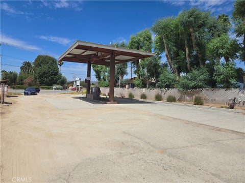 Photo of 1690 S STATE ST, Hemet, CA 92543 (MLS # IV26190486)