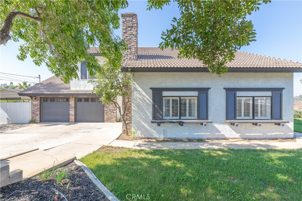 14272 Laurel