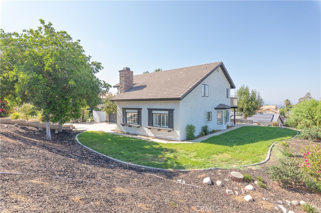 14272 Laurel