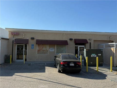 Tiny photo for 9448 Magnolia Ave AVE, Riverside, CA 92503 (MLS # PW26199251)