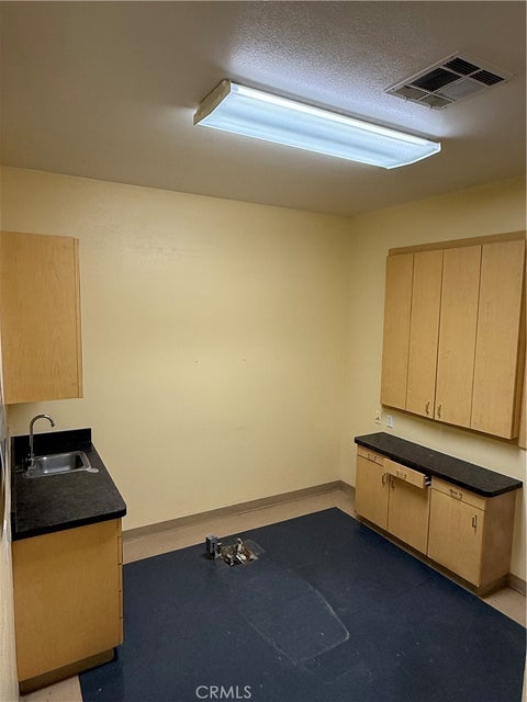 Tiny photo for 9448 Magnolia Ave AVE, Riverside, CA 92503 (MLS # PW26199251)