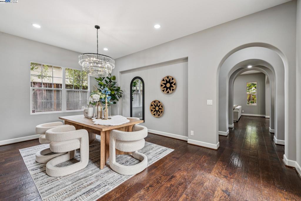 GALE RANCH - Residential