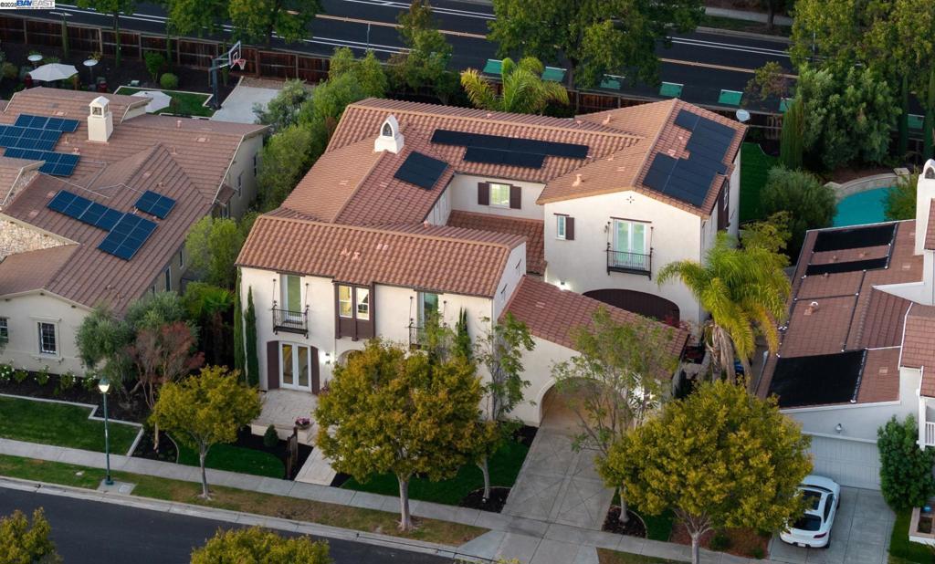 GALE RANCH - Residential