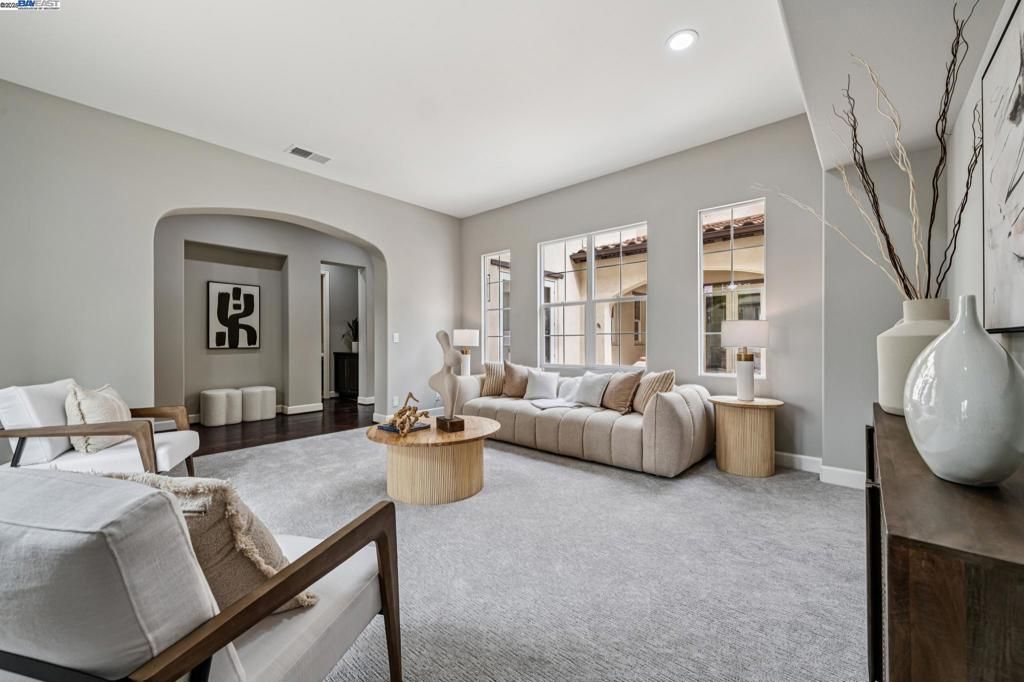 Photo of 406 Melrose Ct Ct, San Ramon, CA 94582 (MLS # 41113009)