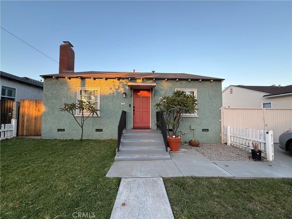 6232 Magnolia AVE
