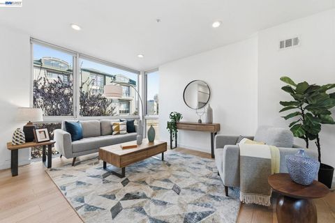 Photo of 857 W Grand Ave, Oakland, CA 94607 (MLS # 41124301)