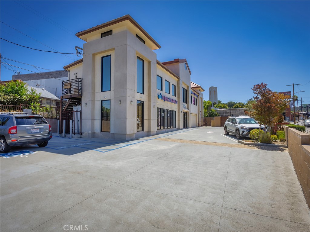 7341 Foothill Boulevard