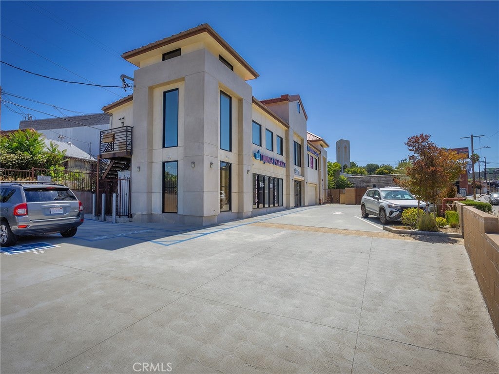 7341 Foothill Boulevard