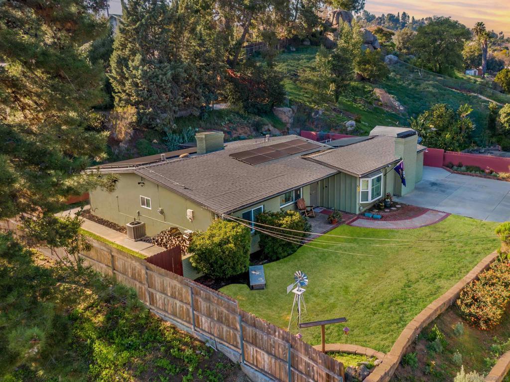 1912 1914 Jalisco Rd