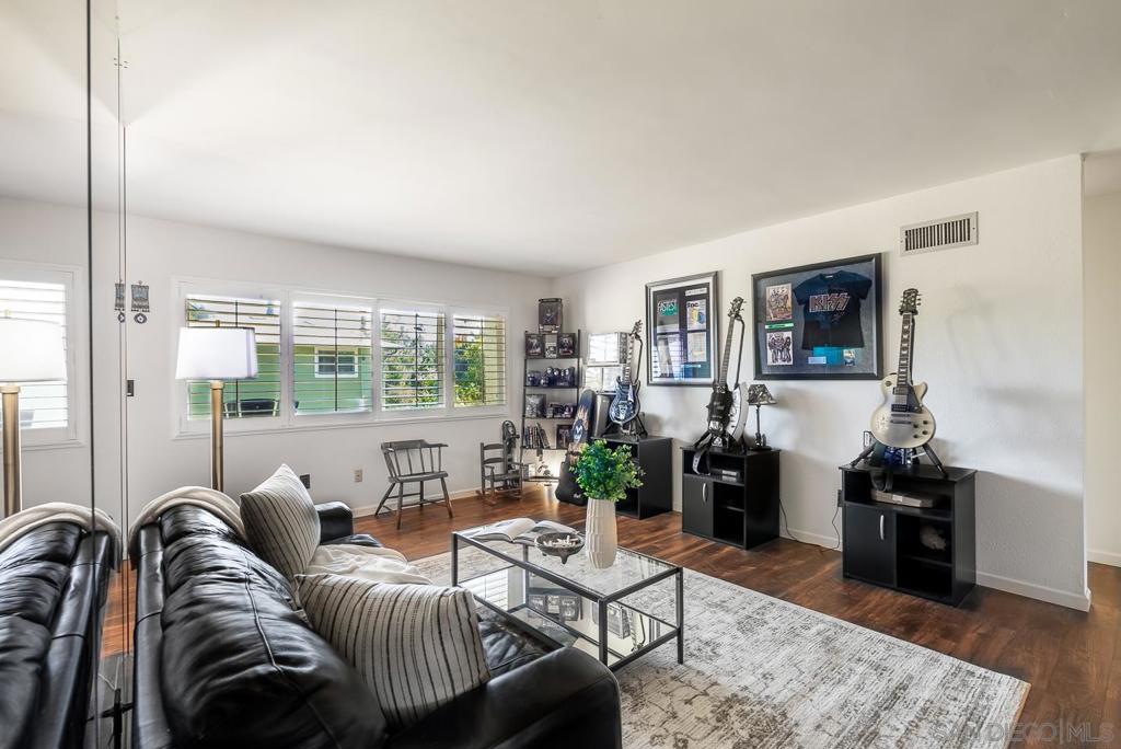 1912 1914 Jalisco Rd