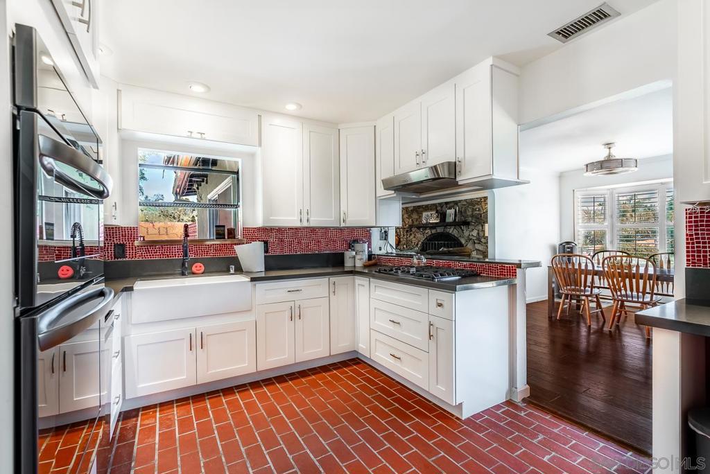 1912 1914 Jalisco Rd