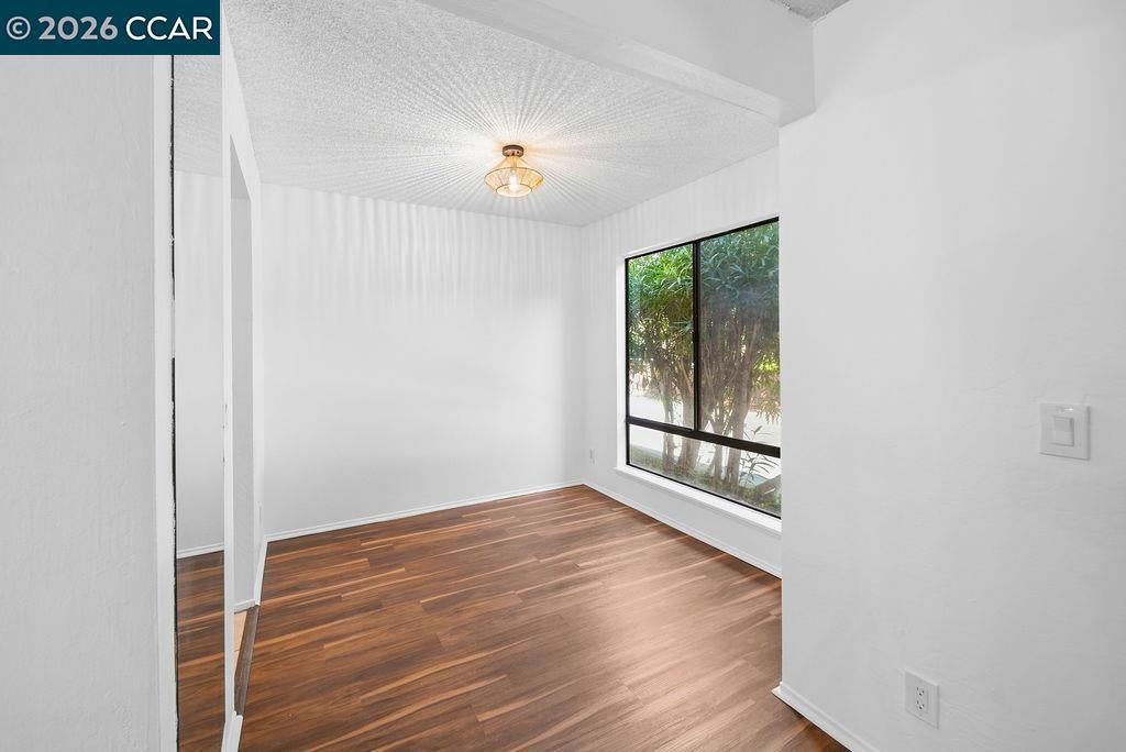490 N Civic Dr 102