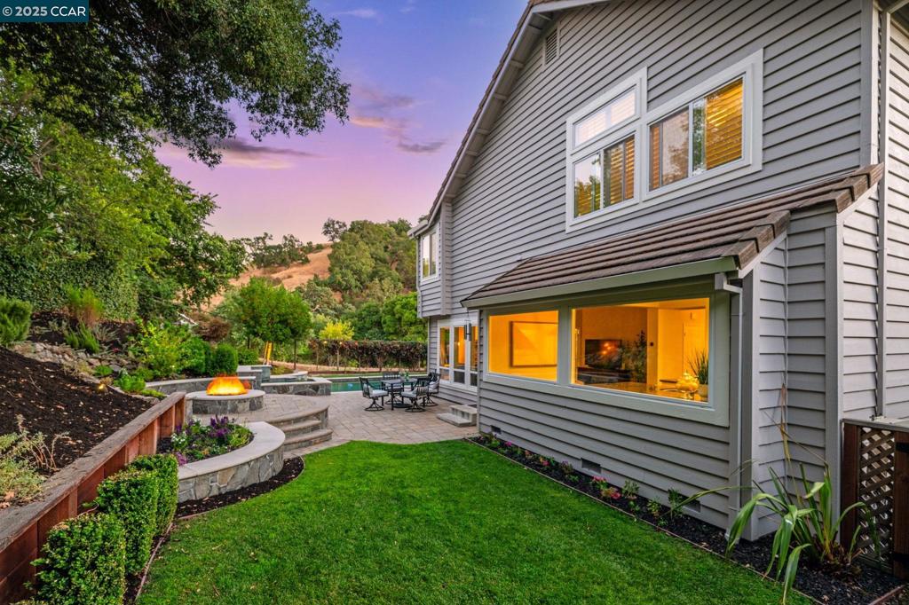 STONEGATE - Residential