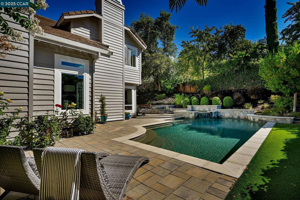 STONEGATE - Residential