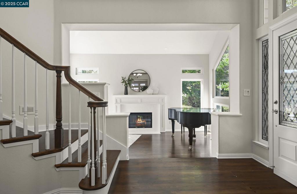 STONEGATE - Residential