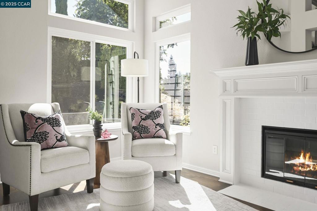 STONEGATE - Residential