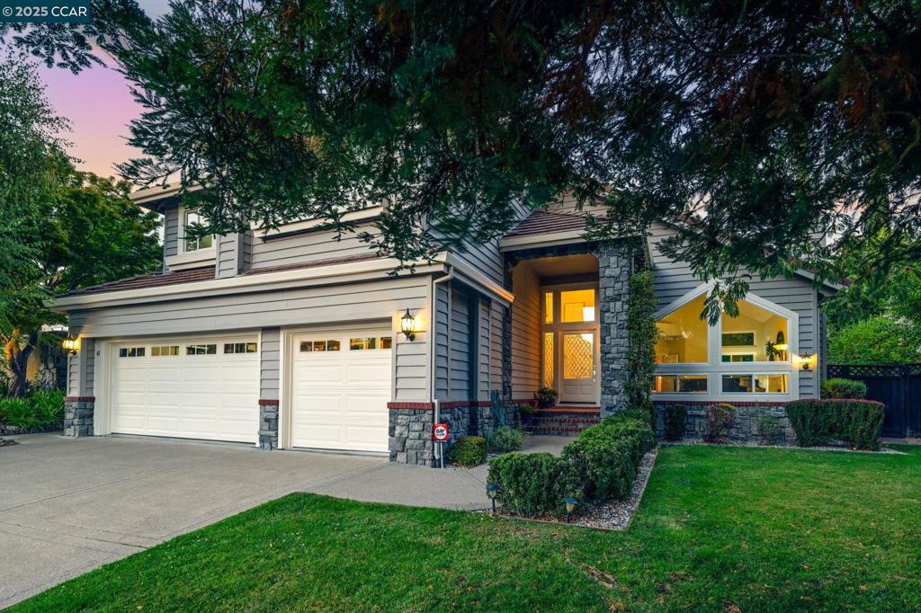 STONEGATE - Residential