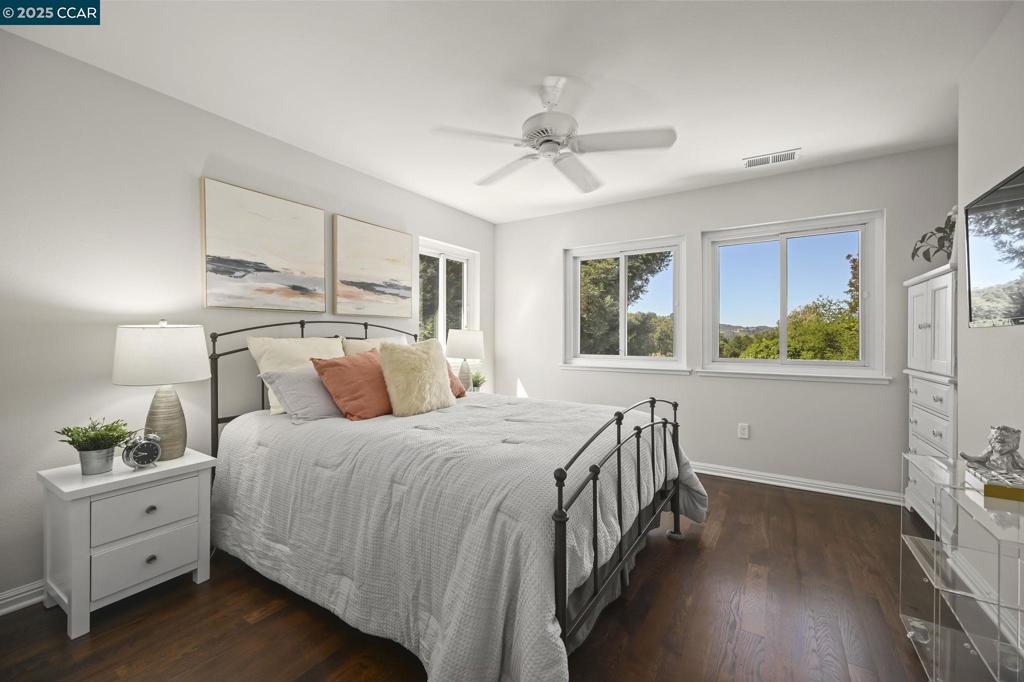 STONEGATE - Residential